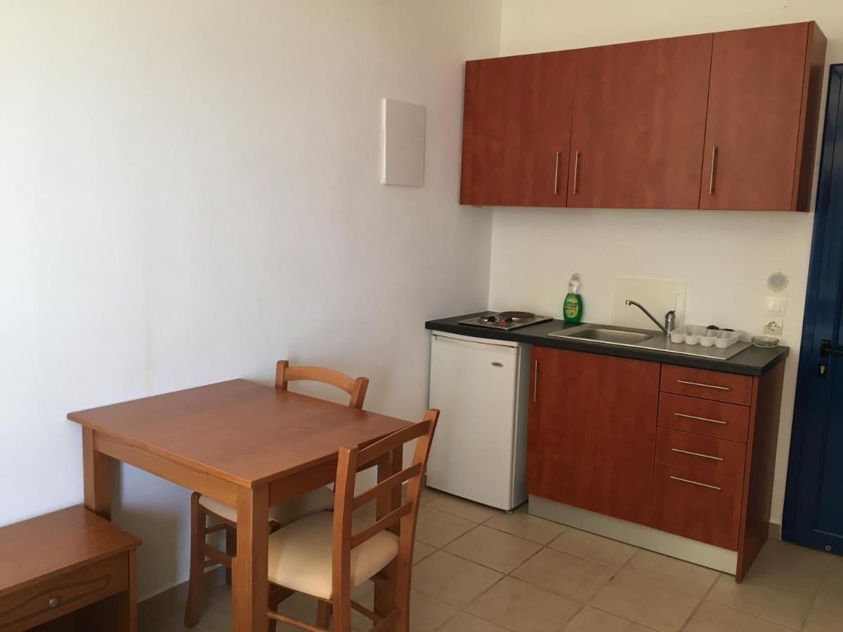 Eugenia Travasarou Sea View Appartments Diakofti Eksteriør bilde